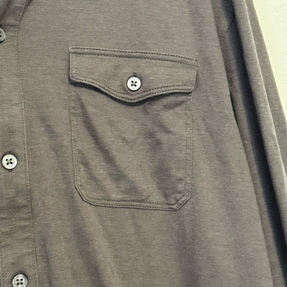 Men's Banana Republic Luxury Tough Gray Long Sleeve Button Down Shirt - Picture 5 of 9